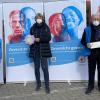 Michael Lindner-Jung, Leiter der Bahnhofsmission, freut sich mit Lucia Rühling, Bürgerstiftung Würzburg und Umgebung, und Helmut Fries, Vorsitzender des Fördervereins Bahnhofsmission, über die Zuwendung der Bürger in Höhe von 7500 Euro.