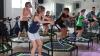 So sahen Aktionen von Jungstil normalerweise aus: Kinder und Jugendliche konnten sich auf verschiedene Art gemeinsam beschäftigen, hier zum Beispiel mit Trampolining. Das geht aktuell nicht. Die Organisation hat sich dennoch etwas einfallen lassen.
