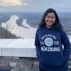 Die Würzburger Studentin Nyein Chan May kommt aus Myanmar. Auch wenn das Militär zwischenzeitlich Internet- und Telefonverbindungen kappte, konnte sie bis jetzt Kontakt mit ihrer Familie und ihren politisch engagierten Freunden halten.