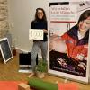 Mit ihrem vorweihnachtlichen Online-Yogaworkshop sammelte das Würzburger Yogastudio Spenden. Insgesamt 1 000 Euro gingen nun an den Malteser Herzenswunsch-Krankenwagen. Im Bild (Mitte) Manuela Müller (Inhaberin YogaManufaktur Würzburg) und die beiden Yogalehrerinnen Dr. Stefanie Krieger (links)  und Nadine Schmitt (rechts).