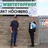 Dem Wertstoffhofumbau mit modernem Konzept sehen Höchbergs Bürgermeister Alexander Knahn (links) und Kommunalunternehmen-Vorsitzende Eva von Vietinghoff-Scheel freudig entgegen.