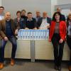 Im Beisein von ALE-Betreuer Stefan Mehlig überreichte Peter Pfeuffer (beide zweite Reihe rechts) das fertige Kernwegekonzept an die Bürgermeister der Kommunalen Allianz Raum Marktheidenfeld. 