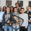 Das P-Seminar des Rhön-Gymnasiums stand unter dem Motto: "Digitalisierung des ländlichen Raums mittels Drohnen". Es ist eines unter den drei besten Unterfrankens. Das Bild wurde noch weit vor der Corona-Warnung aufgenommen.