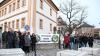 Bei der Mahnwache von „Fridays gegen Altersarmut“ versammelten sich am Freitag rund 25 Teilnehmer in Wiesentheid. Ihr Ziel: Auf die Gefahr der wachsenden Armut im Alter aufmerksam machen und Reaktionen in der Politik erzielen.