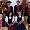 Wie in jedem Jahr bringen das Duo Califragilis die Saitenmusik Rhau Rottmann Tille, die Vasbühler Sängerinnen sowie die Schrollamusik traditionelle weihnachtliche Volksmusik zu Gehör.