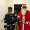 Reporter in Betrieb: Als Knecht Ruprecht ging Helmut Glauch mit dem Wipfelder Nikolaus auf Tour zu den Kindern. Reporter in Betrieb: Als Knecht Ruprecht ging Helmut Glauch mit dem Wipfelder Nikolaus auf Tour zu den Kindern.
