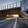 Für drei Wochen wird die Durchfahrt der Brücke über die Staatsstraße zwischen Röthlein und  Schwebheim gesperrt. Auch Radler und Fußgänger müssen ausweichen.