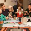 In der Vorweihnachtszeit wird gerne gebastelt. In der Vorweihnachtszeit wird gerne gebastelt.