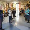 Schüler aus den Klassen 1/2b und 4a von der Grundschule Lipprichhausen-Gollhofen kamen nach Uffenheim ins Gerlach-von-Hohenlohe-Stift und erfreuten die Senioren mit einem weihnachtlichen Programm.