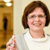 Zumindest ein kleiner Schokonikolaus, der an ihrem Schreibtisch steht, erinnert Medienpsychologin Dagmar Unz täglich an das bevorstehende Weihnachtsfest. Zumindest ein kleiner Schokonikolaus, der an ihrem Schreibtisch steht, erinnert Medienpsychologin Dagmar Unz täglich an das bevorstehende Weihnachtsfest.