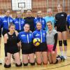 Die Karbacher U 16 und U 18 zusammen mit ihren Trainerinnen Christine Werner (links) und Stefanie Häfner (rechts). Die Karbacher U 16 und U 18 zusammen mit ihren Trainerinnen Christine Werner (links) und Stefanie Häfner (rechts).