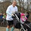 Mit Boxweltmeisterin Nikki Adler nahm Milena Günther im letzten Jahr am Benefizlauf teil. Mit Boxweltmeisterin Nikki Adler nahm Milena Günther im letzten Jahr am Benefizlauf teil.