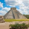 Die Ruine der Mayas steht auf der Halbinsel Yucatán in Mexiko. Die Ruine der Mayas steht auf der Halbinsel Yucatán in Mexiko.