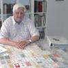 Polizeioberkommissar Dieter Engler aus Haltern am See ist leidenschaftlicher Sammler von Kartendecks. Derzeit sucht er nach einem Kartenspiel aus Poppenhausen.