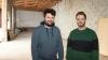 Elmar Daniel aus Schweinfurt (links) und Samuel Lindl aus Bad Kissingen haben bereits im vergangenen Jahr ihren Cannabis Social Club "MainBud" als Verein eintragen lassen. In der Halle hinter ihnen wollen sie bald legal Cannabis anbauen.
