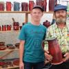 Keramikarbeiten vom Feinsten: Mike Schulze (links) und Wolfgang Hannawald betreuten den Stand von „Keitel Ceramic“ aus Weimar. Keramikarbeiten vom Feinsten: Mike Schulze (links) und Wolfgang Hannawald betreuten den Stand von „Keitel Ceramic“ aus Weimar.