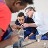 Flüchtlingen eine Berufsausbildung oder einen festen Job zu ermöglichen, klappt in Bayern in steigendem Maße (Symbolbild).