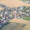 Stark landwirtschaftlich geprägt ist das Dorf in der Nähe von Bad Neustadt, das auf unserem aktuellen Rätselfoto abgebildet ist.