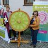 Auf dem Foto (von links): Corina Klein und Gabriele Royackers vom AELF Karlstadt.