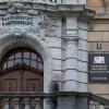 "Schuldig des fahrlässigen Vollrausches" lautet das Urteil der Schweinfurter Amtsrichterin gegen einen Arbeitslosen, der einen Polizisten als "Hitler" beleidigt und "Sieg Heil" geplärrt hatte.