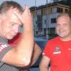 Der Schweinfurter Teamchef Uwe Lang (links) grübelte über den Rennverlauf, Patrik Zajelsnik freute sich über seinen dritten Gesamtsieg. Der Schweinfurter Teamchef Uwe Lang (links) grübelte über den Rennverlauf, Patrik Zajelsnik freute sich über seinen dritten Gesamtsieg.