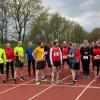 Laufteam-Abteilungsleiter Sebastian Apfelbacher erläuterte die Startbedingungen für den 3000-m-Lauf.
