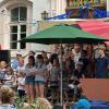 Pfarrerin Ivonne Kleinschroth (links) als Dirigentin des Kindermusicals "Jona".