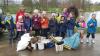 Ein alter Teppich, viel Plastikmüll und sogar eine Puppe waren die Ausbeute von vielen fleißigen Kindern, die die Natur wieder etwas aufpolieren wollten. Der Angelverein Nordheim hat sich sehr über dieses Engagement gefreut und die tüchtigen Kinder mit einer kleinen Brotzeit belohnt.