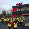 Den ganzen Tag streikte am Dienstag ein Großteil der Mitarbeiterinnen und Mitarbeiter im Coca-Cola Abfüllwerk Knetzgau.