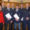 Willanzheims Bürgermeisterin Ingrid Reifenscheid-Eckert (von links), Landrätin Tamara Bischof und Kreisbrandrat Dirk Albrecht gratulierten den geehrten Kameraden Erich Bauer, Ralf Baußenwein, Manuel Stöcker, Christian Ackermann, Heiko Schwab, Andreas Konrad und Thomas Schmitt.
