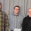 Frank Schätzlein (Mitte) wurden von den Siebenern gewählt und von Bürgermeister Edgar Schüttler (rechts)  in seinem Amt vereidigt, links Feldgeschworenen-Obmann Johannes Krämer.