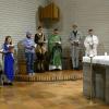 Auch die Ministranten kamen in Verkleidung (von links): Sieglinde Drexler, Anna-Maria Büttner, Johanna Büttner, Margarete Goßmann, Carla Schmitt, Pater Przemek, Jonas Wiesner, Pauline Braun, Michael Büttner und Imelda Glaab. Auch die Ministranten kamen in Verkleidung (von links): Sieglinde Drexler, Anna-Maria Büttner, Johanna Büttner, Margarete Goßmann, Carla Schmitt, Pater Przemek, Jonas Wiesner, Pauline Braun, Michael Büttner und Imelda Glaab.
