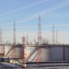 05.03.2022, Russland, Ust-Luga: Tanks von Transneft, einem staatlichen russischen Unternehmen, das die Erdöl-Pipelines des Landes betreibt, im Ölterminal von Ust-Luga.