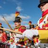 Mit knapp 50 Teilnehmern zog die 1. KaGe Elferrat durch die Würzburger Innenstadt. Wegen des Ukraine-Kriegs gab es vom Spielmannszug der Ranzengarde keine Musik, sondern Trommeln für den Frieden.
