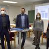 Sabine Dittmar, Staatssekretärin im Bundesgesundheitsministerium, informierte sich bei einem Besuch im UBiZ über die Situation der Volkshochschulen im Landkreis. Gesprächspartner waren Holger Weininger, Holger Baunacher, Praktikantin Kristina Martyn, Renate Knaut und Christian Ruser (von links).