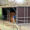 Posse um einen Ponystall: Ein Pferdestall im Außenbereich von Zell wurde illegal gebaut und sollte auf Anordnung des Würzburger Landratsamtes wieder zurückgebaut werden. Posse um einen Ponystall: Ein Pferdestall im Außenbereich von Zell wurde illegal gebaut und sollte auf Anordnung des Würzburger Landratsamtes wieder zurückgebaut werden.
