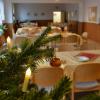 Alles ist bereitet für Heilig Abend: Der Speisesaal des Kinderheims Nicolhaus wurde von den Kindern und Jugendlichen weihnachtlich geschmückt.