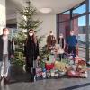 Geschenkübergabe für das evangelische Kinderheim Nicolhaus Willmars: Im Bild (von links) Heimleiter Nicolhaus Willmars Gregor Koob, Paulina Radina, Thomas Renninger, Einkaufsleiter EWN, Beatrix von Ponickau, Betriebsrätin EWN, Ronny Selbmann, Gruppenleiter EWN-Fertigung. Geschenkübergabe für das evangelische Kinderheim Nicolhaus Willmars: Im Bild (von links) Heimleiter Nicolhaus Willmars Gregor Koob, Paulina Radina, Thomas Renninger, Einkaufsleiter EWN, Beatrix von Ponickau, Betriebsrätin EWN, Ronny Selbmann, Gruppenleiter EWN-Fertigung.