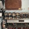 Raubzug bei der Mainschleifenbahn in Prosselsheim: Wo seit 50 Jahren Relais klickten, da hängen jetzt Stecker in der Luft.