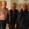 Dem langjährigen KAB-Diözesanpräses Pfarrer i. R. Arnold Seipel (Mitte) gratulieren die KAB-Diözesanvorsitzenden Robert Reisert und Theresia Erdmann zum 85. Geburtstag.