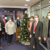 Start der Wunschbaum-Aktion in der Sparkasse in Gerolzhofen: (von links) Katja Förster (Sparkasse), Sparkassen-Vorstand Roberto Nernosi, Irene Schmitt (Gerolzhofen-aktiv), Anja Sauerer (Geschäftsführerin des Antonia-Werr-Zentrums), Elisabeth Orth (Gerolzhofen-aktiv), Sparkassen-Filialleiter Andreas Eisenhauer und Bürgermeister Thorsten Wozniak.