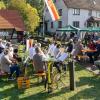 Mit einem Festakt feiern die Wiesthaler den Abschluss der Flurbereinigung und Dorferneuerung sowie die Außensanierung der Ruhmühle (hinten links). 