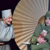2019 spielte das Theater Schloss Maßbach "Die Maschine steht still", unter anderem mit den Schauspielerinnen Silvia Steger und Susanne Pfeiffer. Mit aufwendigen Kostümen, Requisiten und Bühnenbildern auf Tour zu gehen, ist für sie Normalität. 2019 spielte das Theater Schloss Maßbach "Die Maschine steht still", unter anderem mit den Schauspielerinnen Silvia Steger und Susanne Pfeiffer. Mit aufwendigen Kostümen, Requisiten und Bühnenbildern auf Tour zu gehen, ist für sie Normalität.
