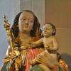 Um 1450 wird diese Marienstatue datiert, die als "die das Heiligtum betreuende Mutter" von Geistlichem Rat Adam Pfeuffer bezeichnet wurde. Sie wird am Rosenkranzfest besonders verehrt und mit einer wertvollen Stola geschmückt.