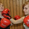 Katharina (links) und Franziska Eckstein, erfolgreiche Boxerinnen der Turngemeinde. Katharina (links) und Franziska Eckstein, erfolgreiche Boxerinnen der Turngemeinde.