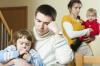 Homeoffice, Homeschooling, geschlossene Kindergärten: Die Folgen der Corona-Pandemie bringen so manche Familie (Symbolbild) an ihre Belastungsgrenze. Homeoffice, Homeschooling, geschlossene Kindergärten: Die Folgen der Corona-Pandemie bringen so manche Familie (Symbolbild) an ihre Belastungsgrenze.
