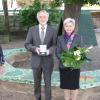 Auszeichnung für hervorragende Arbeit: Der ehemalige zweite Bürgermeister Dieter Wagner erhielt die Bürgermedaille in Gold. Auf dem Bild freuen sich (von links) Geschäftsleiterin Birgit Grob, Dieter und Annemarie und Wagner sowie Bürgermeister Ulrich Werner.