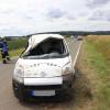 Die Feuerwehr musste die Fahrerin am Montag aus diesem Fiat befreien, nachdem die 27-Jährige auf der Kreisstraße HAS52 in der Nähe von Memmelsdorf von der Fahrbahn abgekommen war.