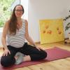 Personaltrainerin Petra Englert aus Wegfurt hat die Herausforderung der Corona-Zeit angenommen und betreut ihre Kunden weiterhin durch ein persönliches und individuelles Trainingsangebot. Da sie derzeit ein Baby erwartet, überlegt sie, künftig auch Angebote für Schwangere oder Mütter mit Kindern zu machen.