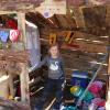 Beim Hüttendorf in Marktbreit bauen bis zu 90 Kinder in den Sommerferien am Mainufer Holzhütten. Die Aktion entfällt dieses Jahr aufgrund der Corona-Pandemie (Archivbild).